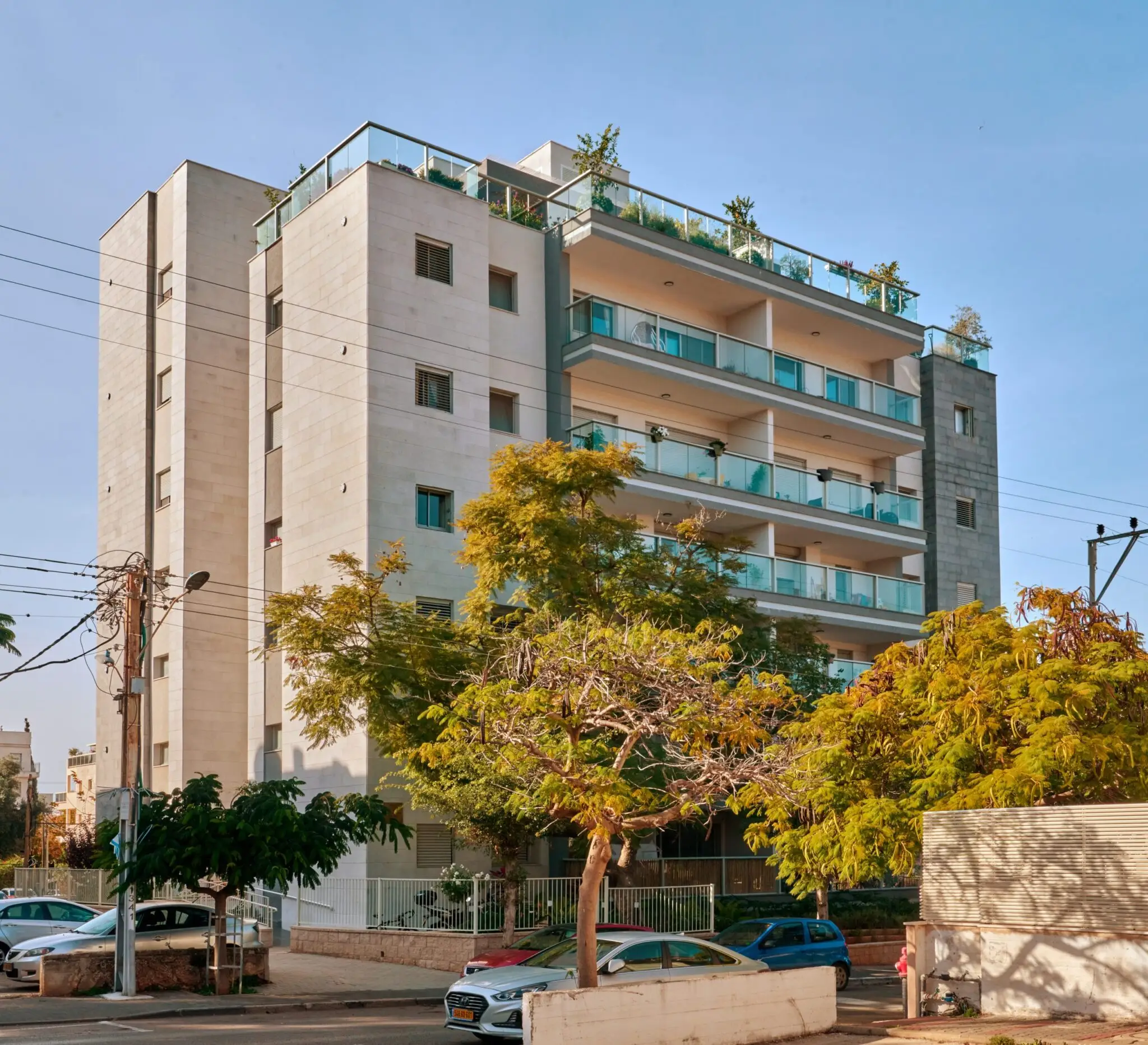 בן יהודה 72 הרצליה