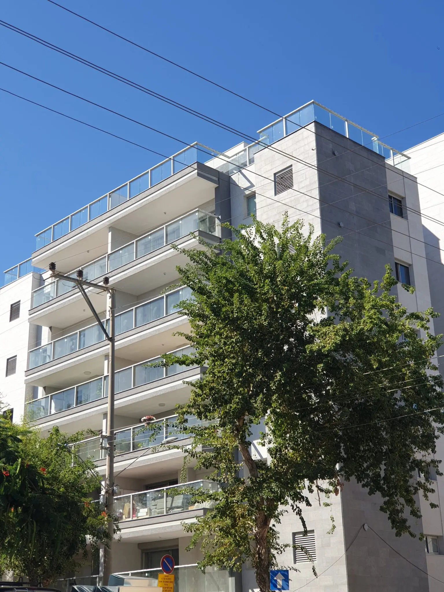 בן יהודה 72 הרצליה