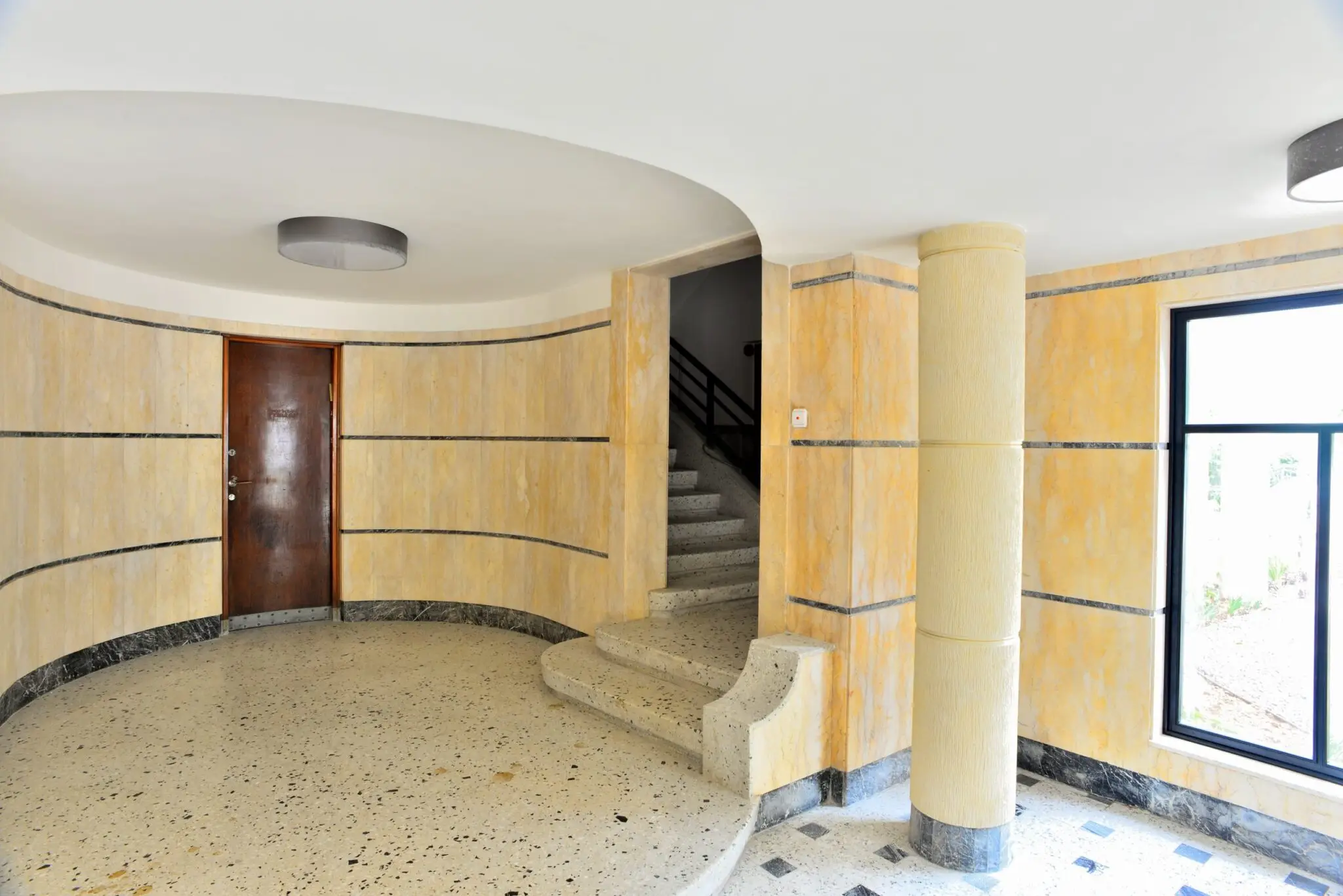 אהרונוביץ 4 ת״א